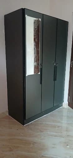 Floor-to-ceiling wardrobe shutters